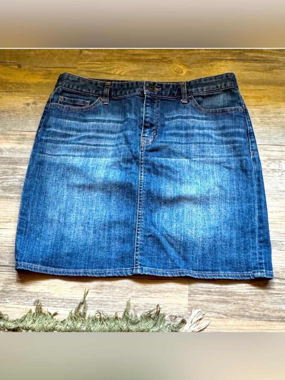 Tommy Hilfiger denim jean skirt
